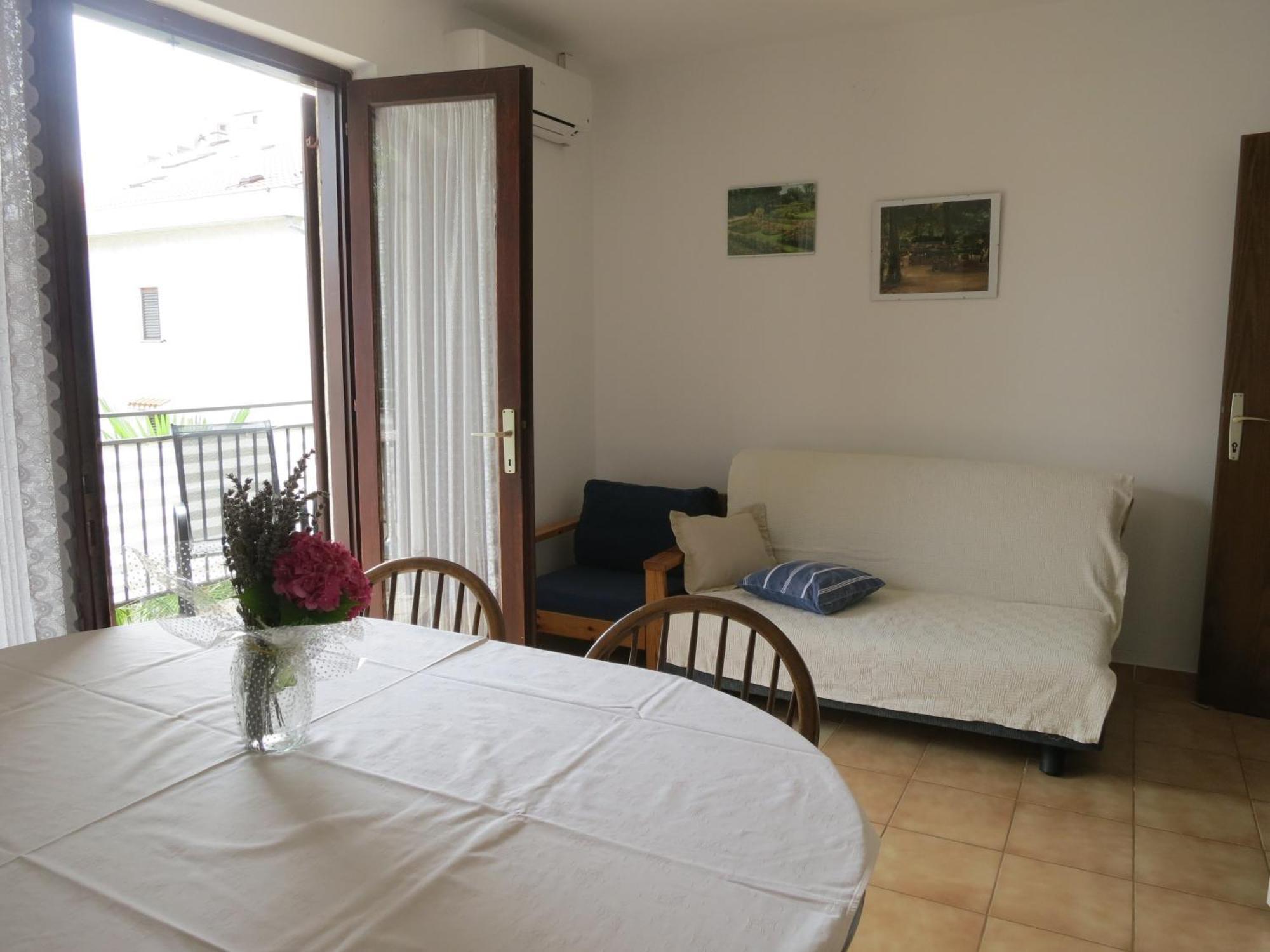 Apartment Josipa Малинска Номер фото