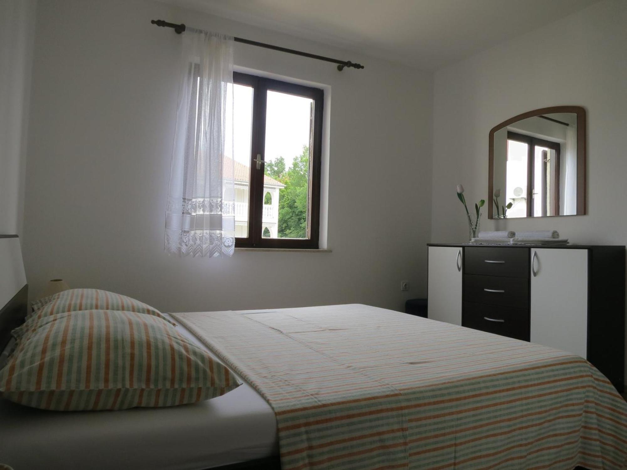 Apartment Josipa Малинска Номер фото