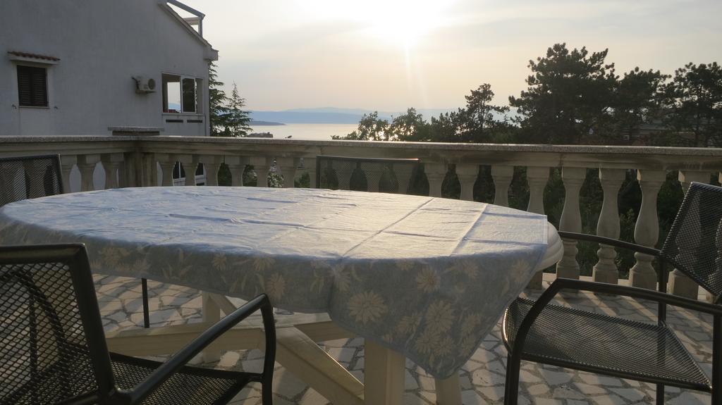 Apartment Josipa Малинска Экстерьер фото